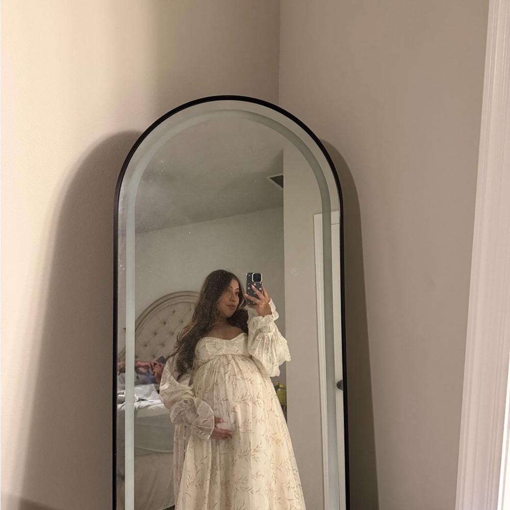 Worth Collective Delilah Maxi Dress with train - Picture 7 of 7